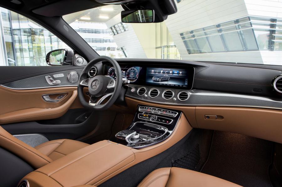  Mercedes-Benz E400 4Matic AMG Line 2016 года  (фото 29 из 29)